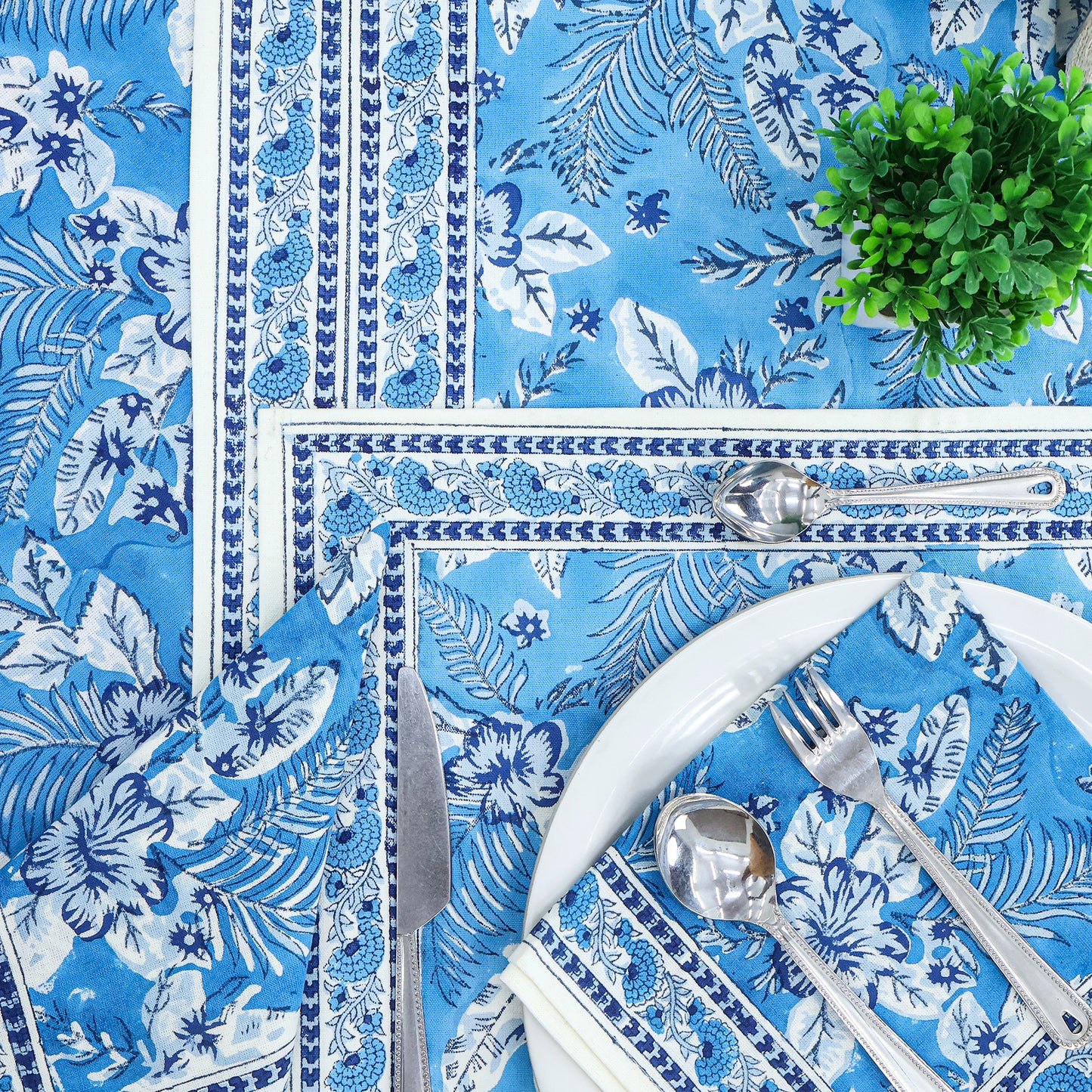 Blue & White Round Tablecloth - Housewarming Gift - Cotton Table Linens - My Store