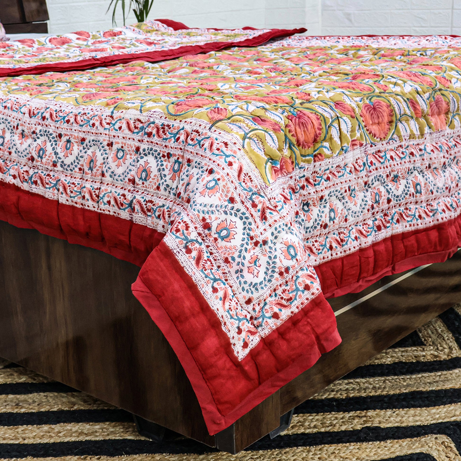 Red and Pink Handmade Cotton Quilts - My Store